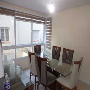 Apartamento de 2 dormitórios no bairro Bela Vista