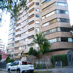 Apartamento semi mobiliado