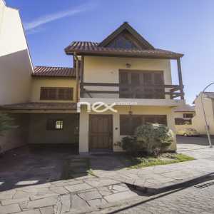 Casa 2 dormitórios no bairro Guarujá