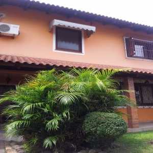 Casa de 4 Dormitórios no bairro Cristal 