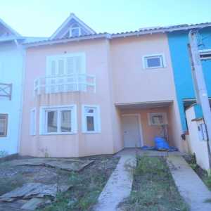 Casa em condomínio 3 dormitórios 