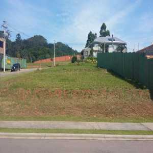 Terreno em condomínio 