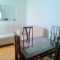  Apartamento de 2 dormitórios no bairro Menino Deus 3