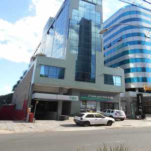 Belíssima sala comercial no bairro Moinhos de Vento 