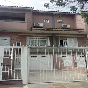 Casa de 3 dormitórios bairro Vila Ipiranga
