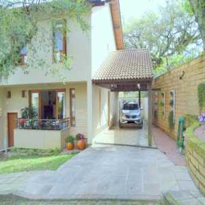 Casa em Condomínio fechado com 3 dormitórios no bairro Ipanema