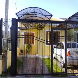 Casa térrea de 3 dormitórios